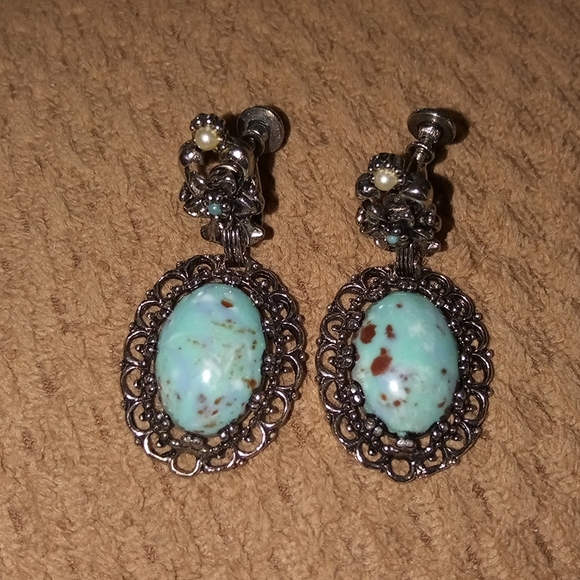 Vintage 1940s Turquoise Earrings - Picture 4 of 4